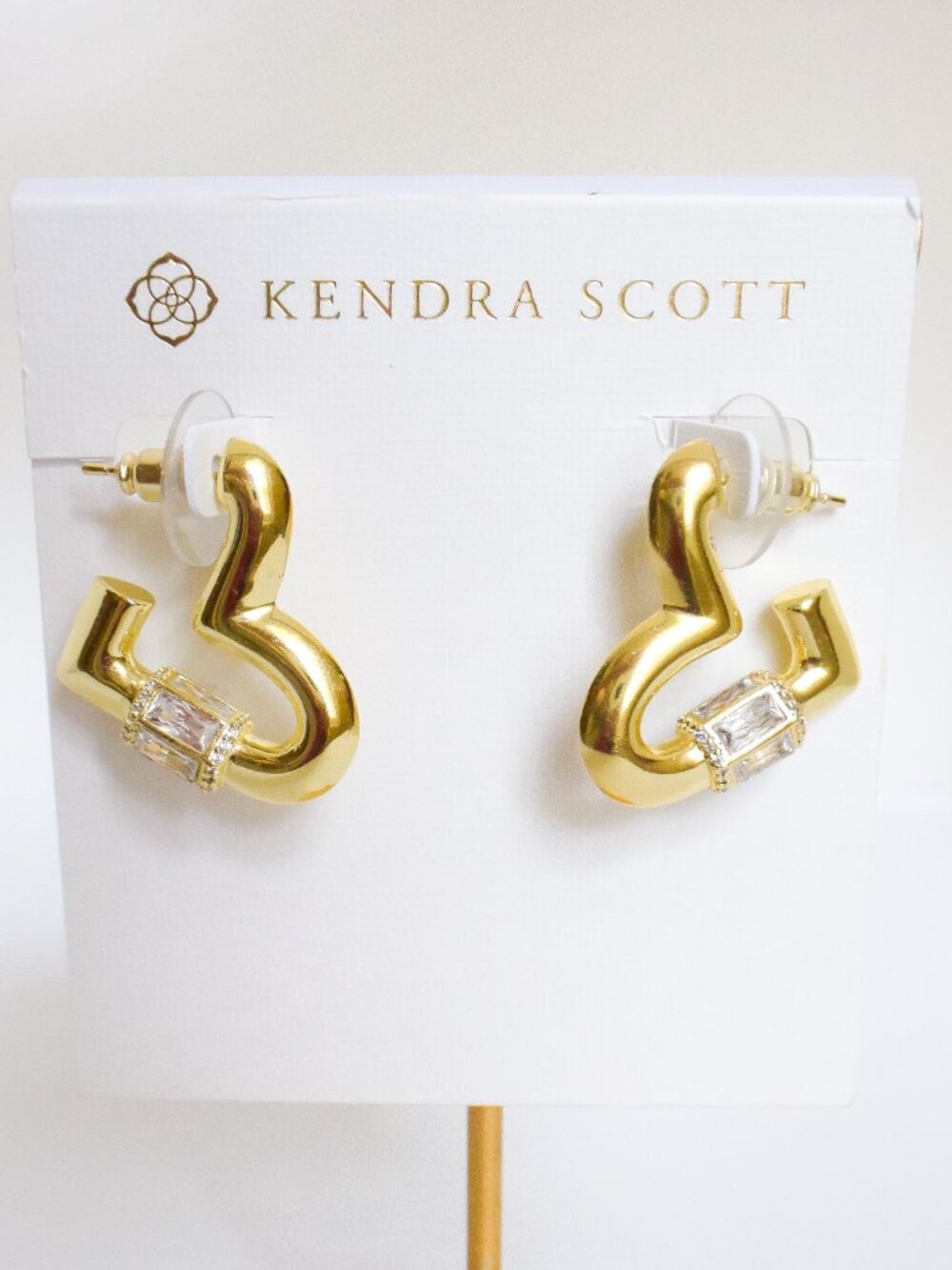 *Kendra Scott* Emery Heart Gold Hoop Earrings - NEW! - (rv: $70!)